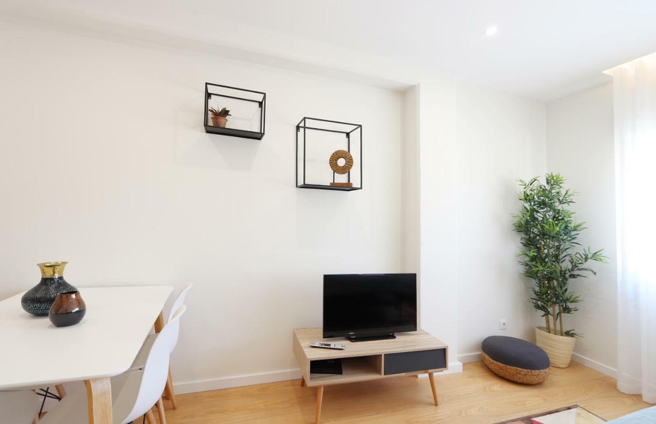 Hm - Living Batalha Square 2 Apartment Porto Ngoại thất bức ảnh