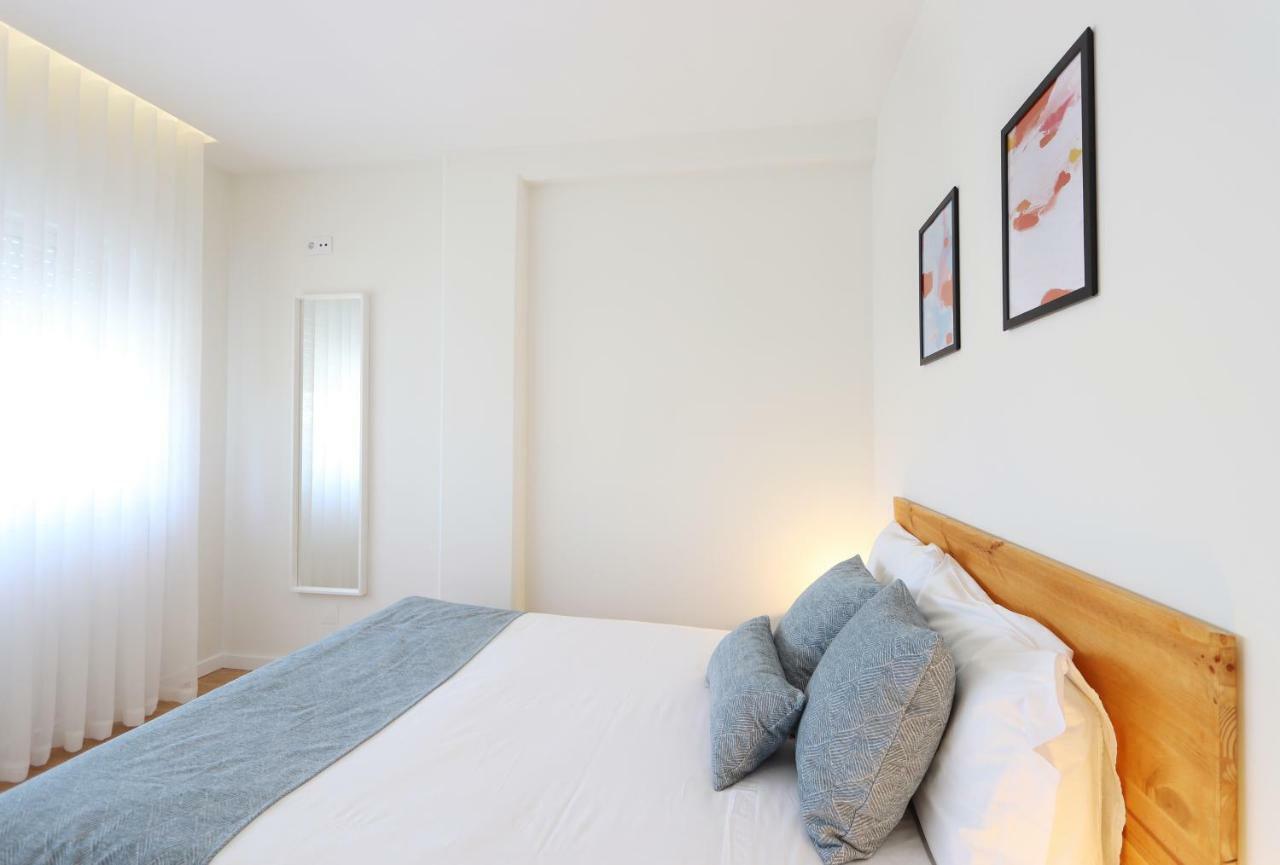 Hm - Living Batalha Square 2 Apartment Porto Ngoại thất bức ảnh