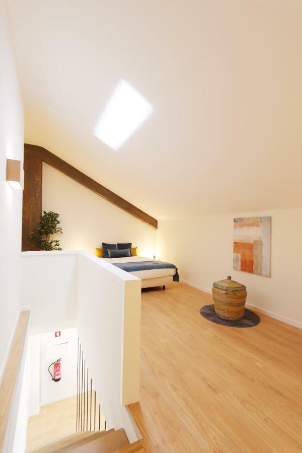 Hm - Living Batalha Square 2 Apartment Porto Ngoại thất bức ảnh